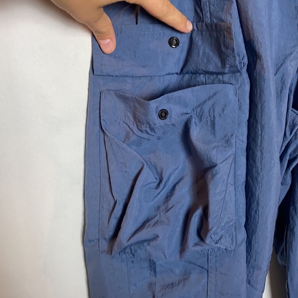 📚Nike Sportswear Icon Clash Women's Woven Pants - Picture 15 of 16